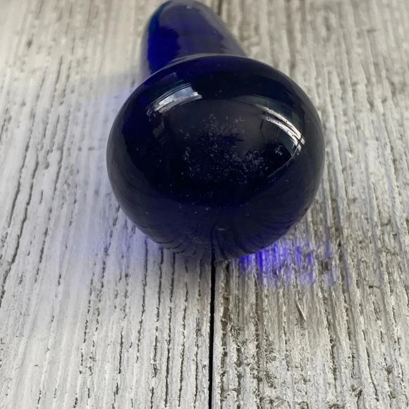 Beautiful Amethyst and Cobalt Blue Bi Color Glass Perfume Bottle - Picture 7 of 9
